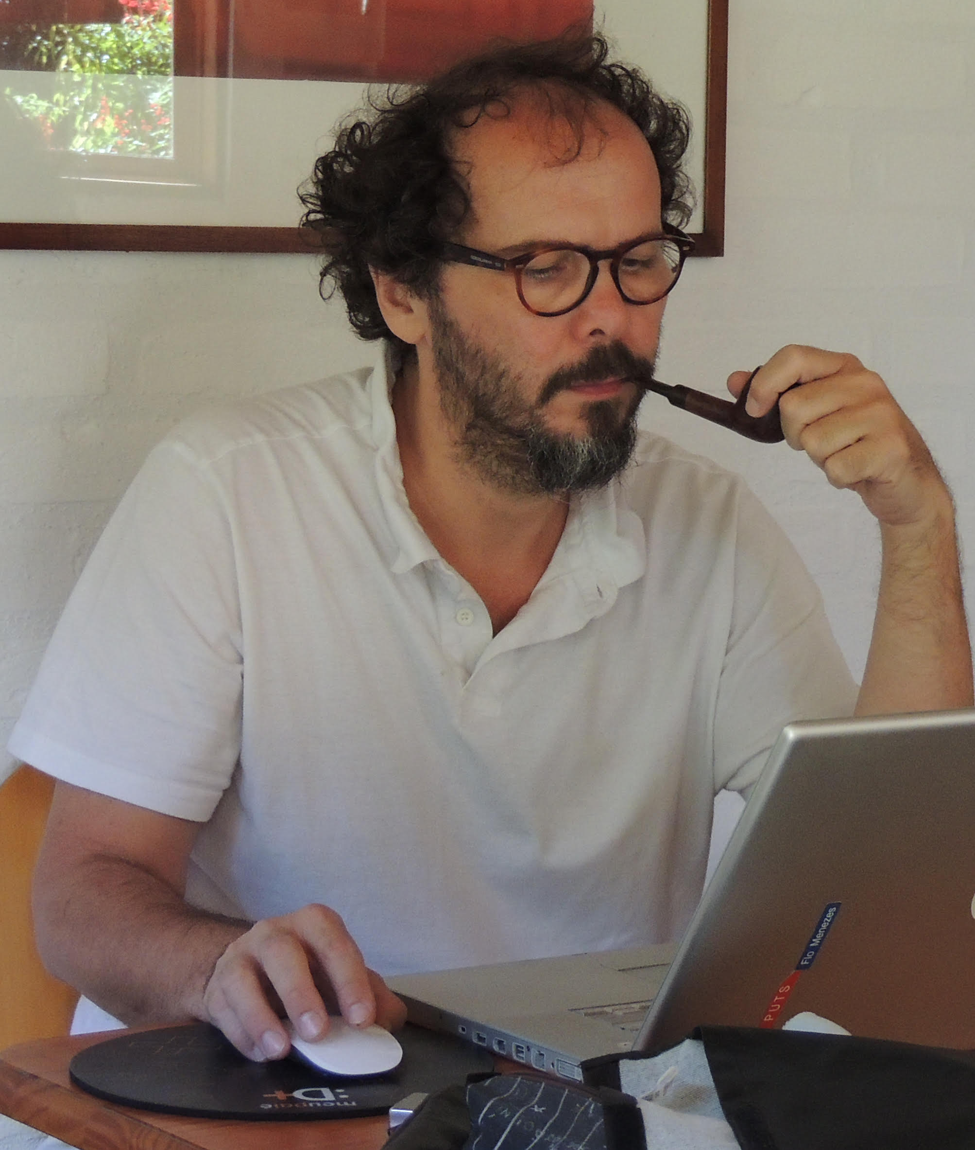 Retrato de Flo Menezes